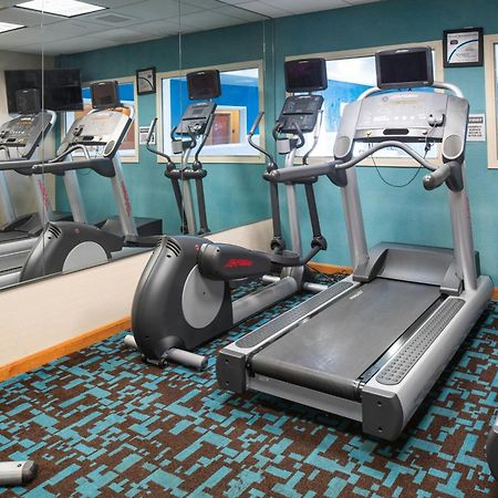 Fairfield Inn And Suites By Marriott אלק גרוב מראה חיצוני תמונה